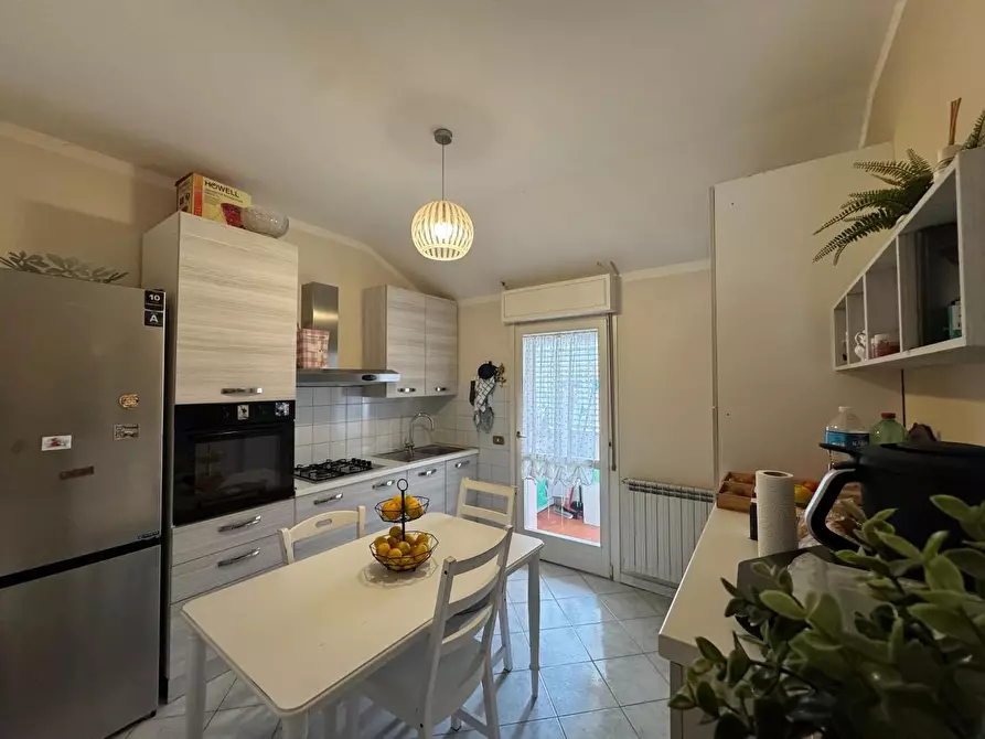 Immagine 4 di Appartamento in vendita  a Viareggio