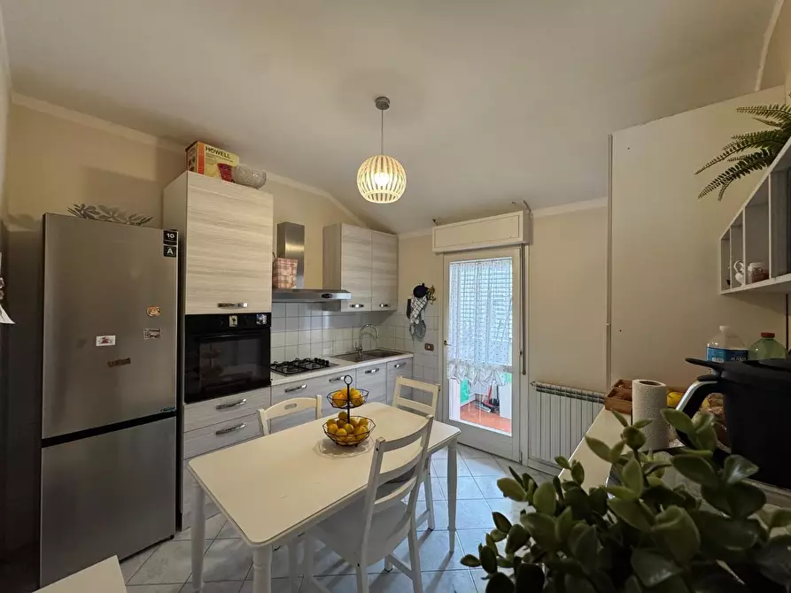 Immagine 6 di Appartamento in vendita  a Viareggio