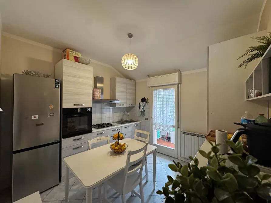 Immagine 24 di Appartamento in vendita  a Viareggio