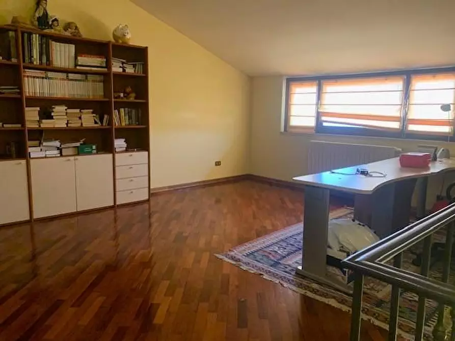 Immagine 19 di Villetta a schiera in vendita  a Montecatini Terme