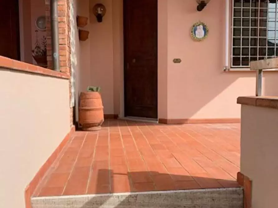 Immagine 2 di Villetta a schiera in vendita  a Montecatini Terme