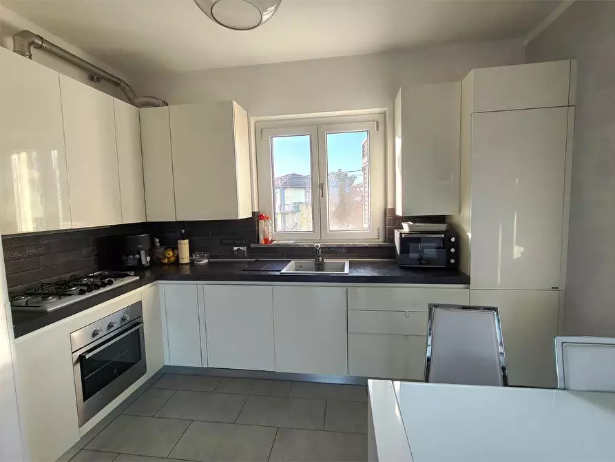 Immagine 6 di Porzione di casa in vendita  a Sarzana