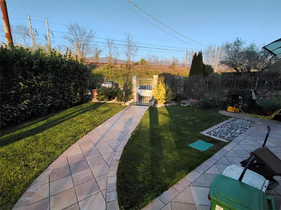 Immagine 23 di Porzione di casa in vendita  a Sarzana