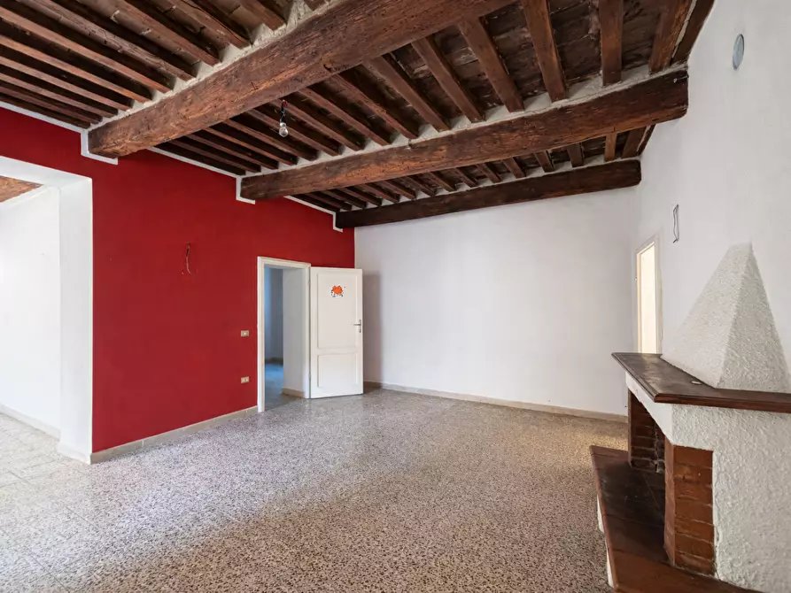 Immagine 6 di Appartamento in vendita  a Lajatico