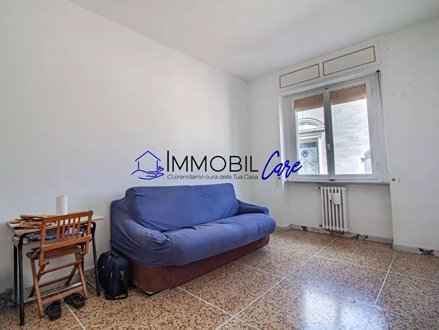 Immagine 2 di Appartamento in vendita  a Livorno