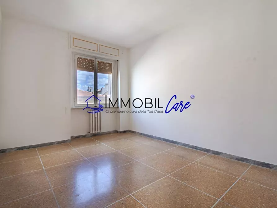 Immagine 5 di Appartamento in vendita  a Livorno