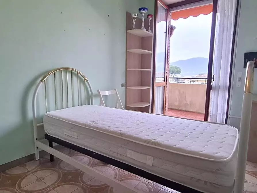 Immagine 28 di Appartamento in vendita  a Carrara