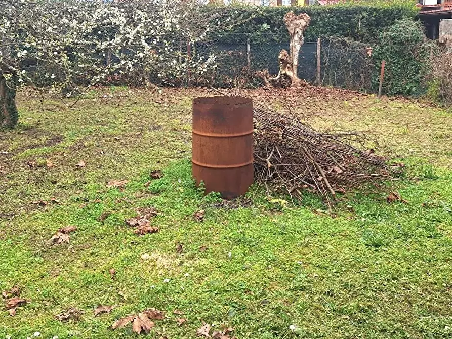 Immagine 9 di Magazzino in affitto  a Capannori