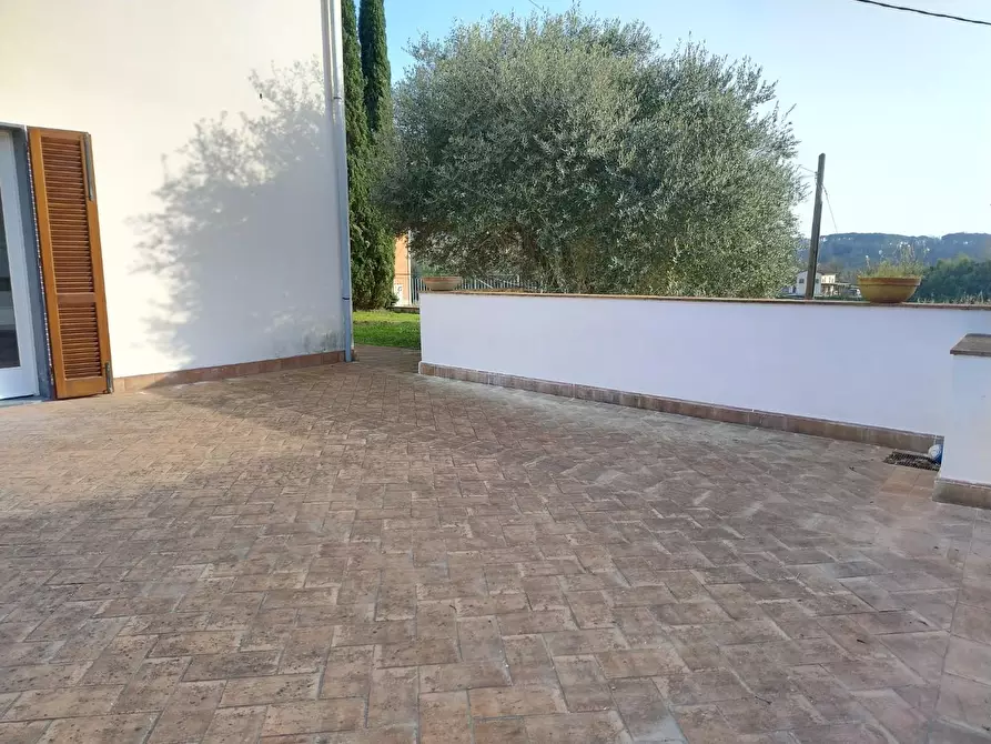 Immagine 5 di Appartamento in vendita  a Montopoli In Val D'arno