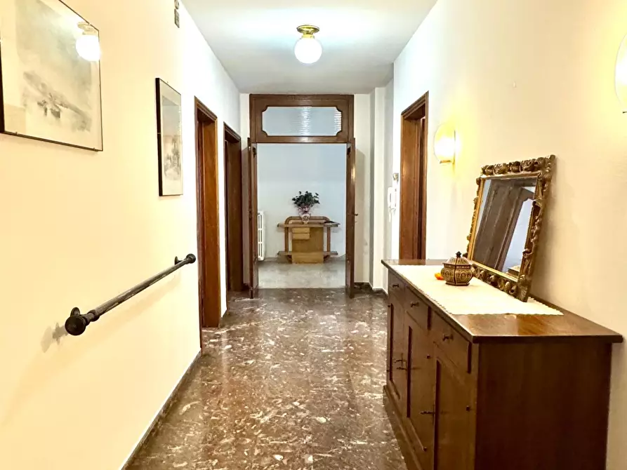 Immagine 42 di Appartamento in vendita  a Fucecchio