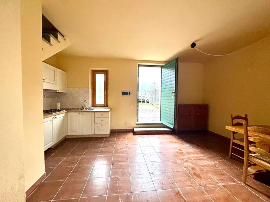 Immagine 13 di Appartamento in vendita  a Vinci