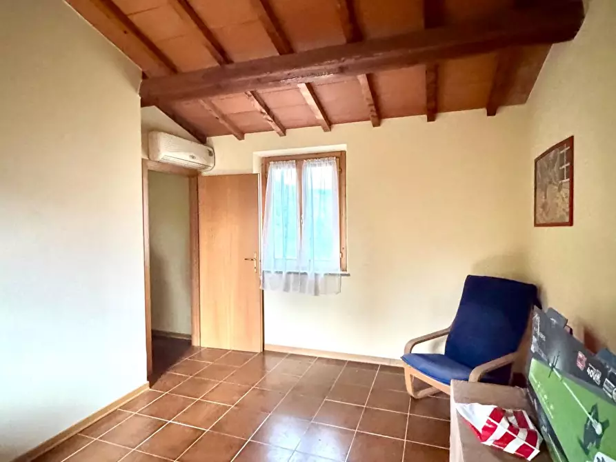 Immagine 25 di Appartamento in vendita  a Vinci