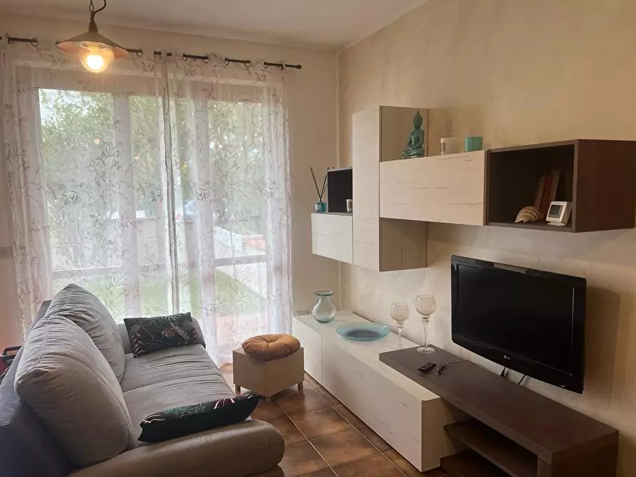 Immagine 3 di Villetta a schiera in vendita  a Massa