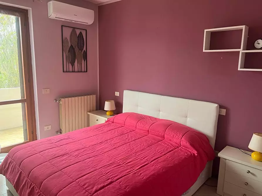 Immagine 15 di Villetta a schiera in vendita  a Massa