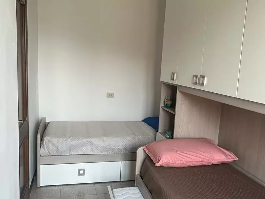 Immagine 12 di Villetta a schiera in vendita  a Massa