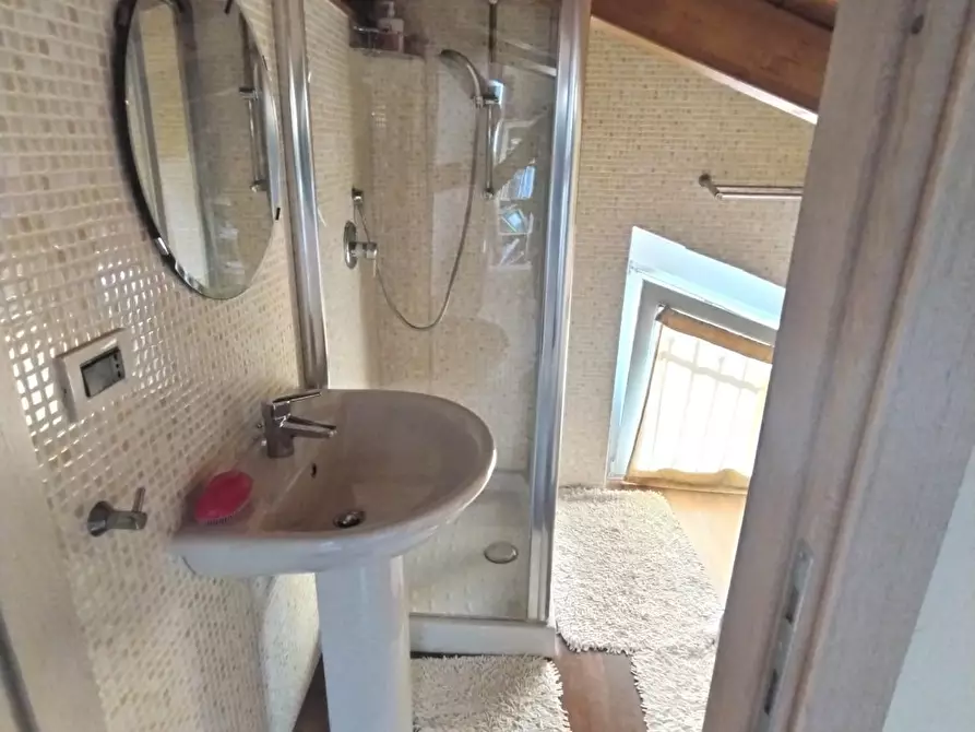 Immagine 34 di Appartamento in vendita  a Massa