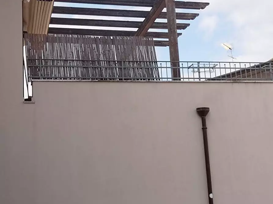 Immagine 4 di Appartamento in vendita  a Massa