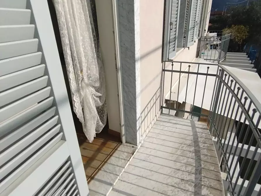 Immagine 22 di Appartamento in vendita  a Massa