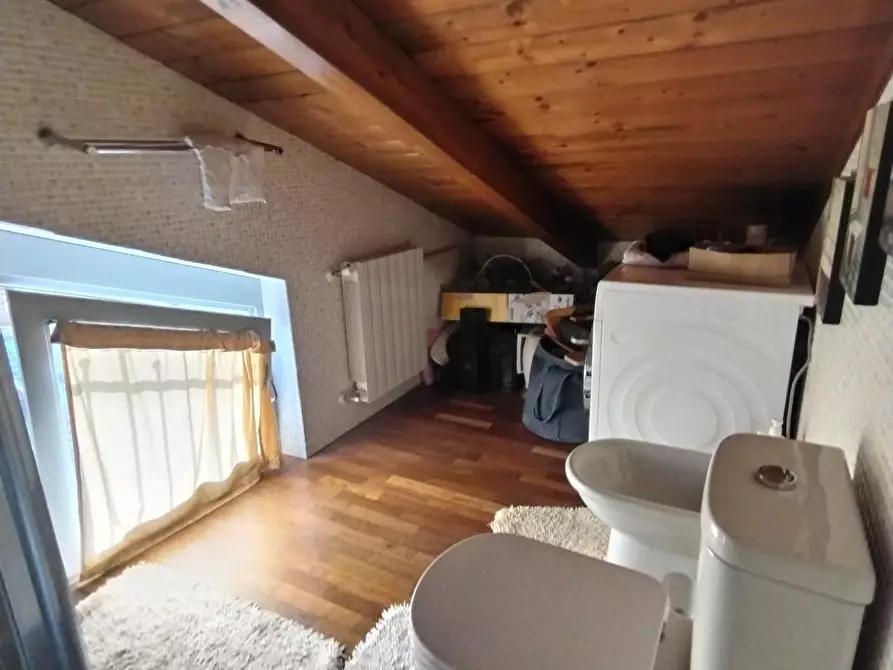 Immagine 33 di Appartamento in vendita  a Massa