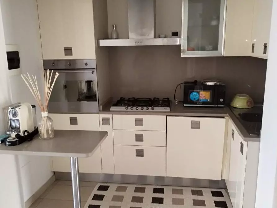 Immagine 14 di Appartamento in vendita  a Massa