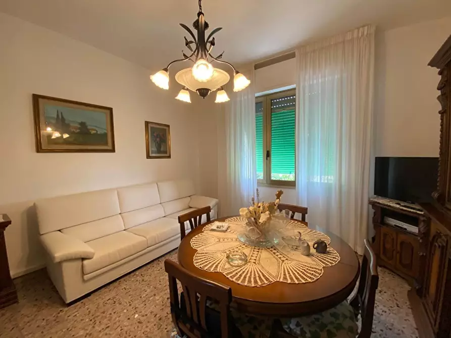 Immagine 2 di Appartamento in vendita  a Pontedera