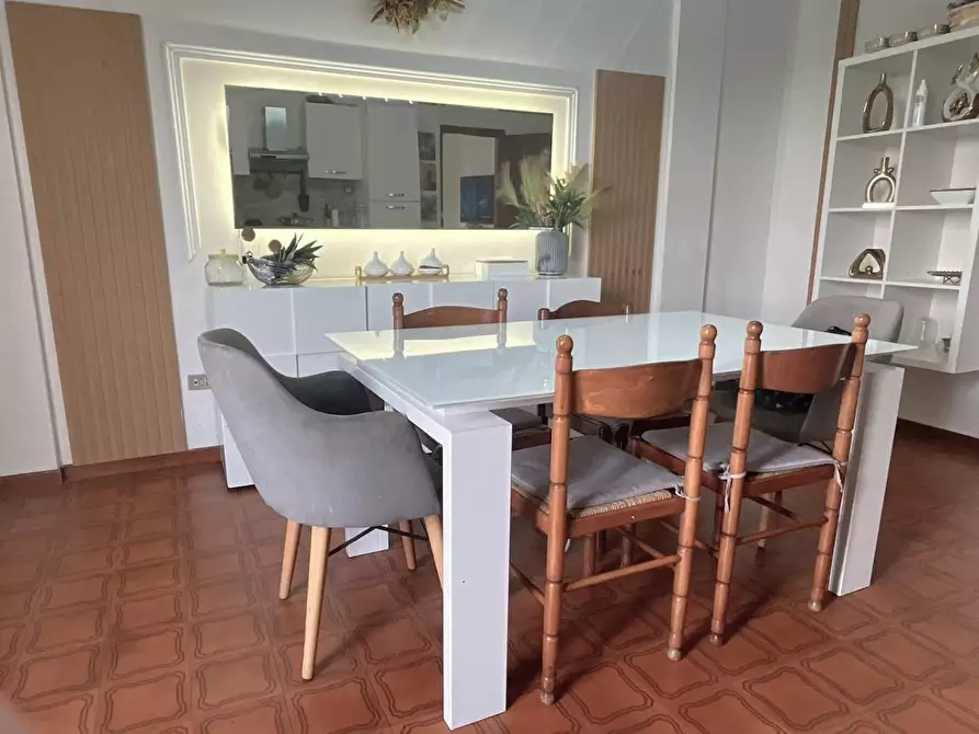 Immagine 11 di Appartamento in vendita  a Santa Croce Sull'arno