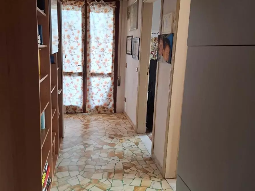 Immagine 5 di Appartamento in vendita  a Pietrasanta