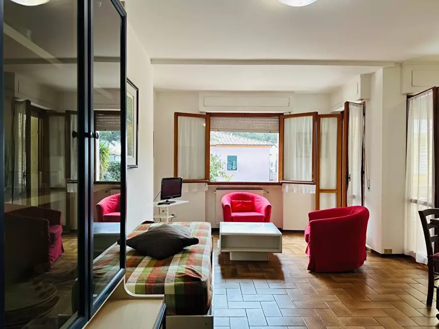 Immagine 4 di Appartamento in vendita  a Rosignano Marittimo