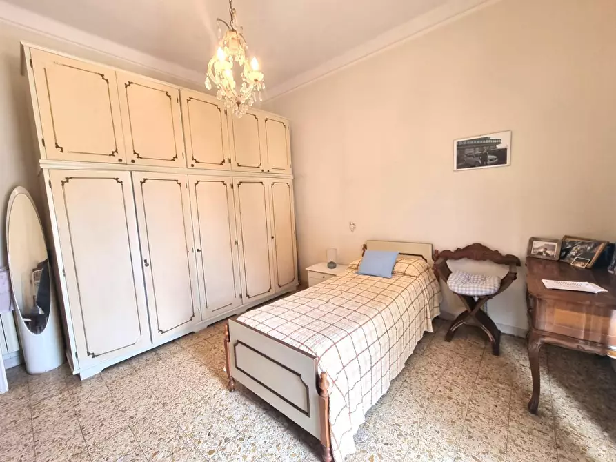 Immagine 27 di Appartamento in vendita  a Viareggio