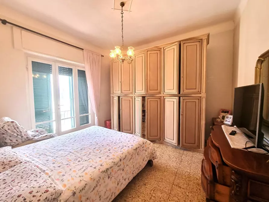 Immagine 19 di Appartamento in vendita  a Viareggio