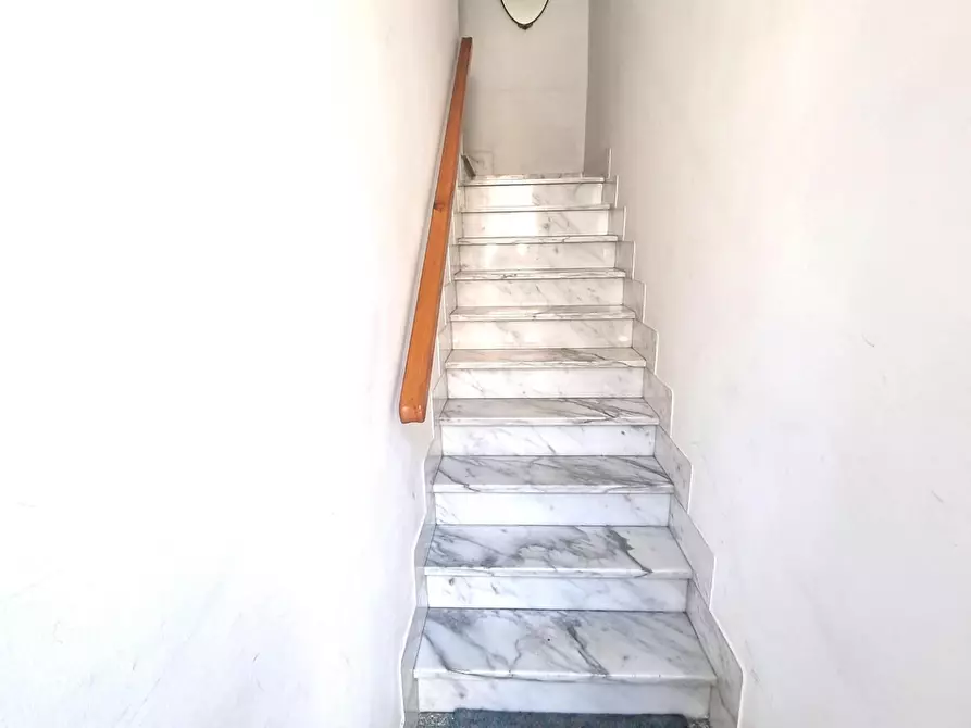 Immagine 28 di Appartamento in vendita  a Viareggio