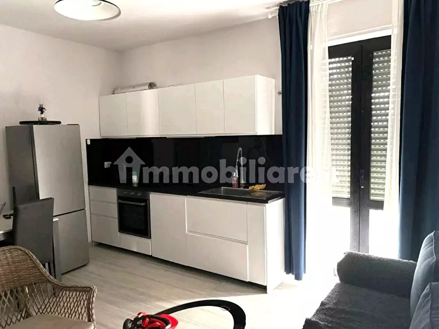 Immagine 3 di Appartamento in vendita  a Viareggio