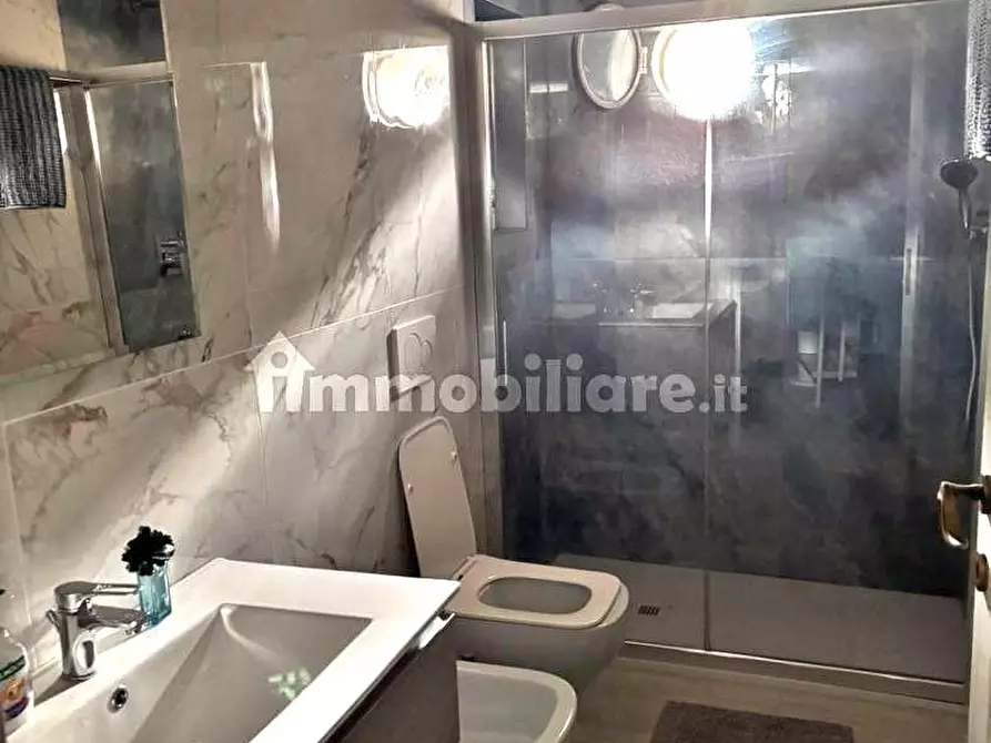 Immagine 10 di Appartamento in vendita  a Viareggio