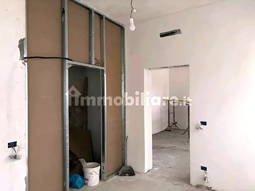 Immagine 14 di Appartamento in vendita  a Viareggio