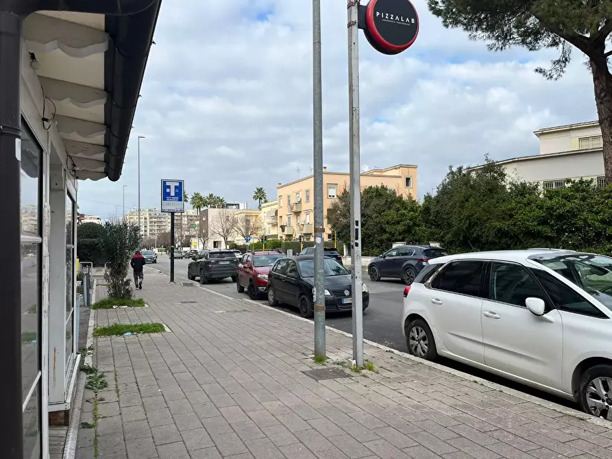 Immagine 10 di Magazzino in vendita  a Formia