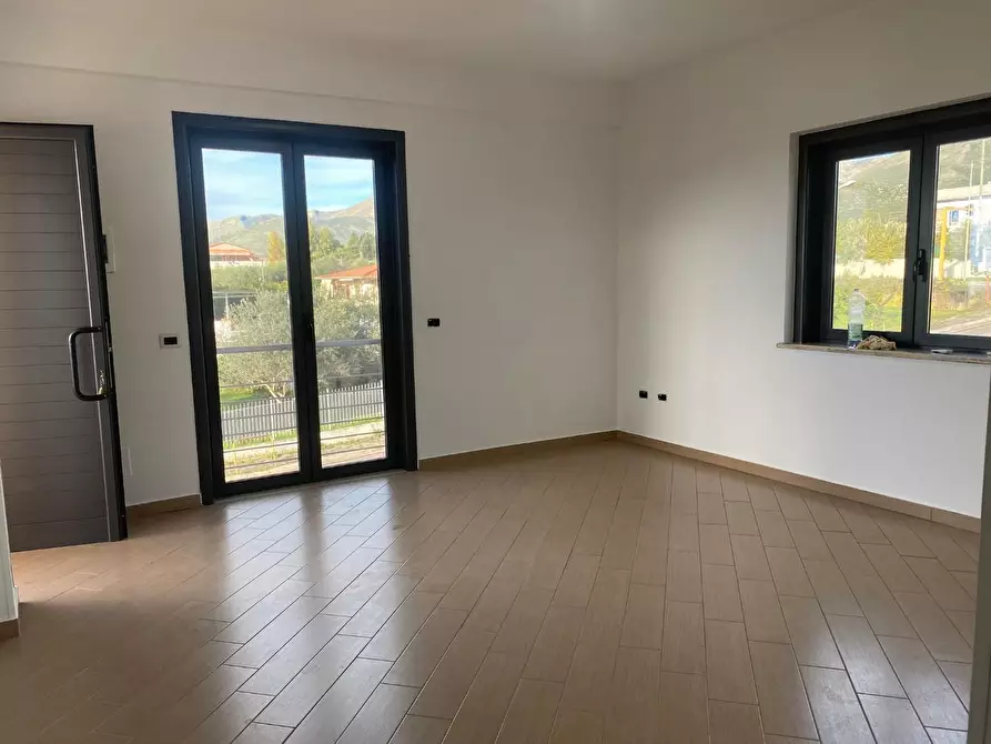 Immagine 5 di Ufficio in affitto  a Formia