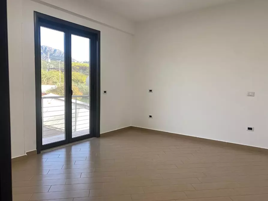 Immagine 6 di Ufficio in affitto  a Formia