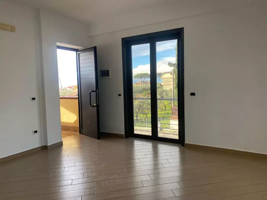 Immagine 4 di Ufficio in affitto  a Formia