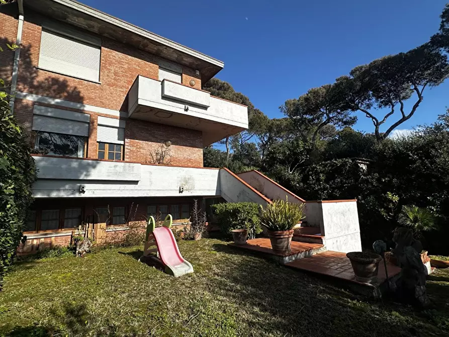 Immagine 5 di Casa bifamiliare in vendita  a Livorno