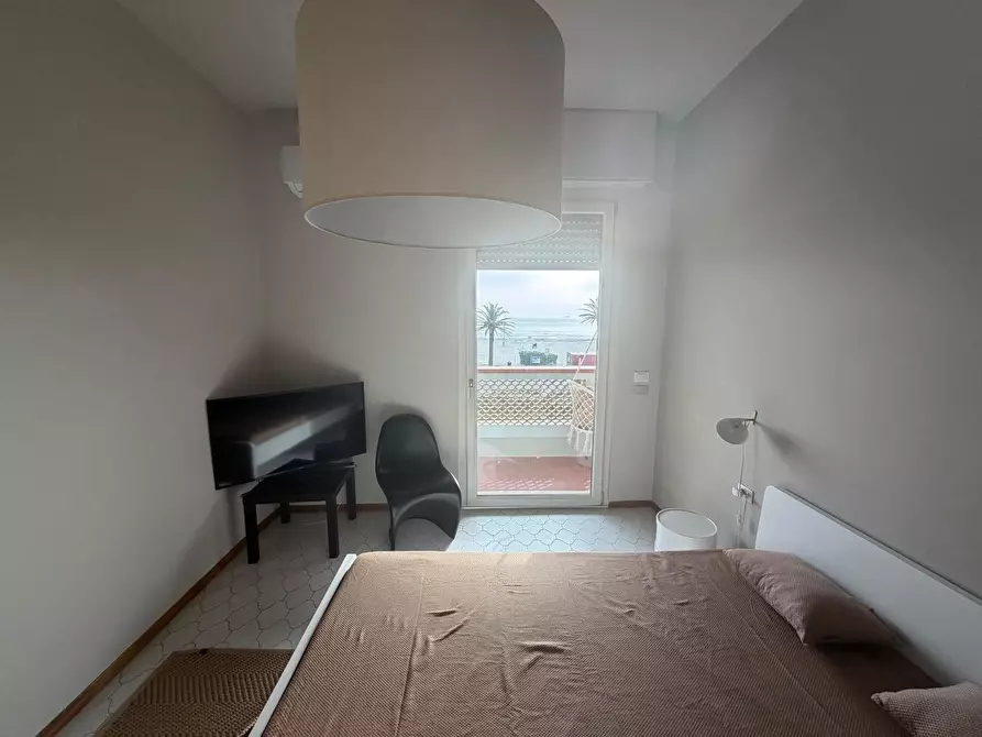 Immagine 4 di Appartamento in affitto  a Carrara