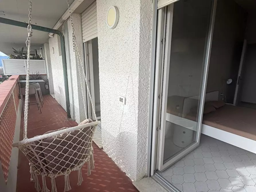 Immagine 12 di Appartamento in affitto  a Carrara