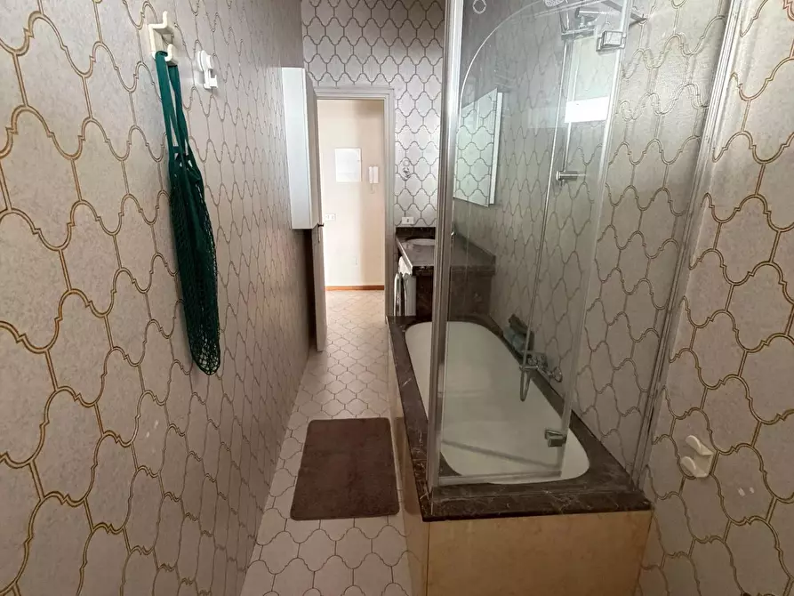 Immagine 10 di Appartamento in affitto  a Carrara