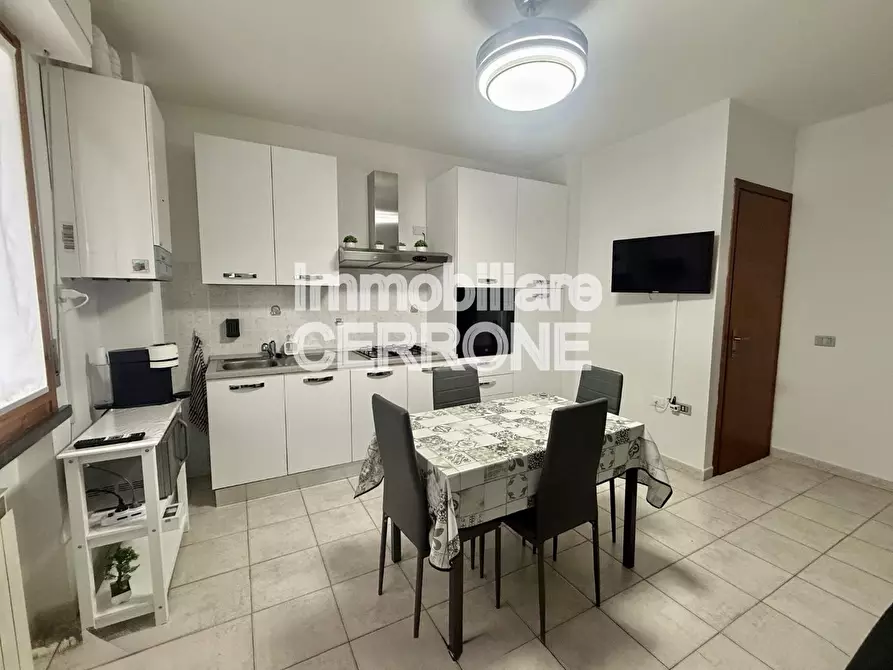 Immagine 2 di Appartamento in affitto  a Cecina