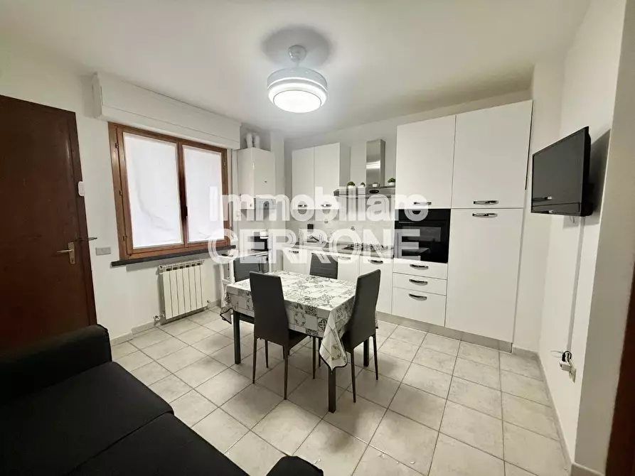 Immagine 4 di Appartamento in affitto  a Cecina