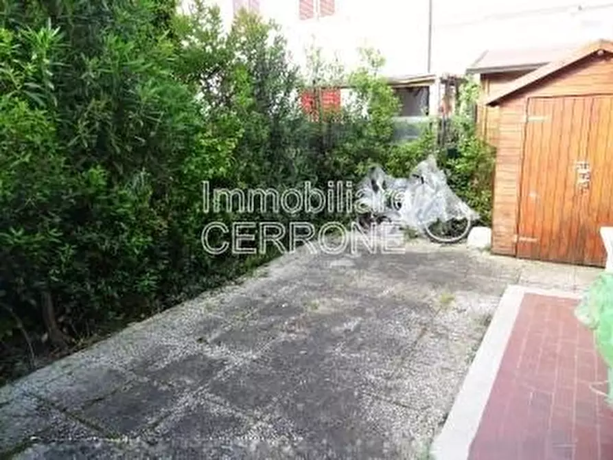 Immagine 22 di Appartamento in vendita  a Cecina