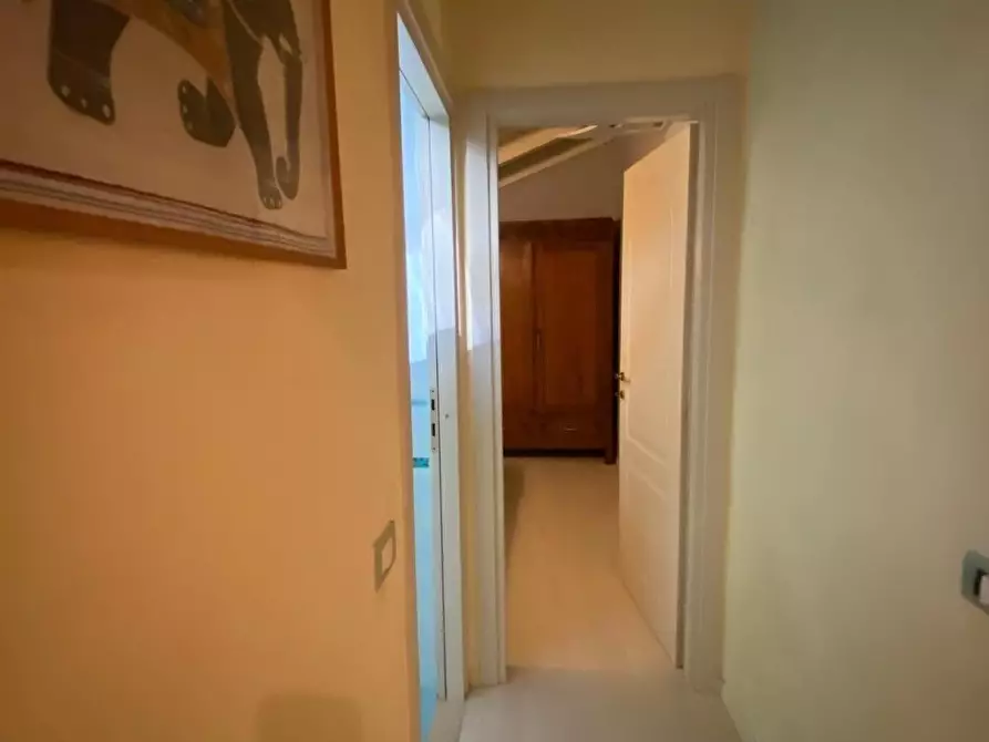 Immagine 25 di Casa colonica in vendita  a Massarosa