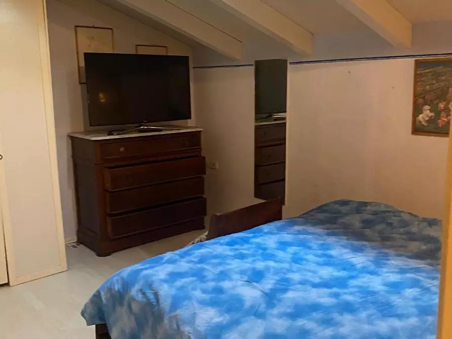 Immagine 20 di Casa colonica in vendita  a Massarosa