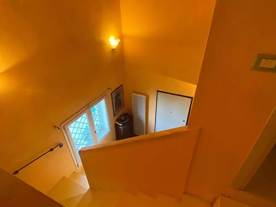 Immagine 22 di Casa colonica in vendita  a Massarosa