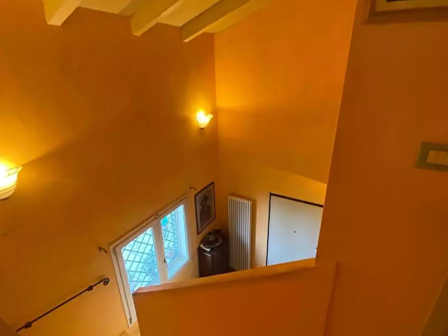 Immagine 23 di Casa colonica in vendita  a Massarosa