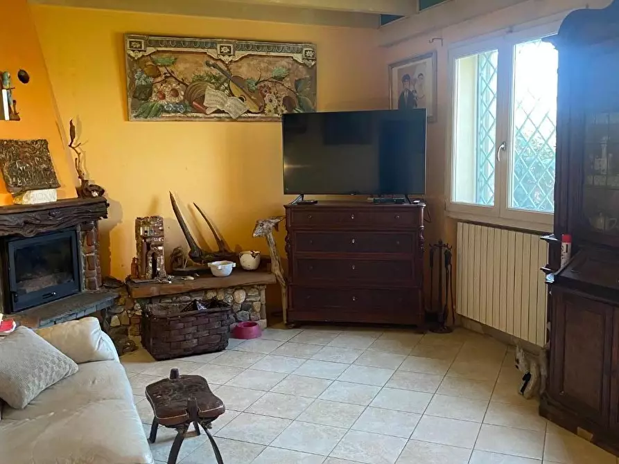 Immagine 33 di Casa colonica in vendita  a Massarosa